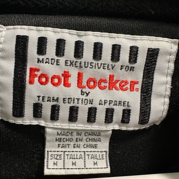 North Carolina College Dryfit sweatshirt from Footlocker. Size men’s medium. - Picture 3 of 3